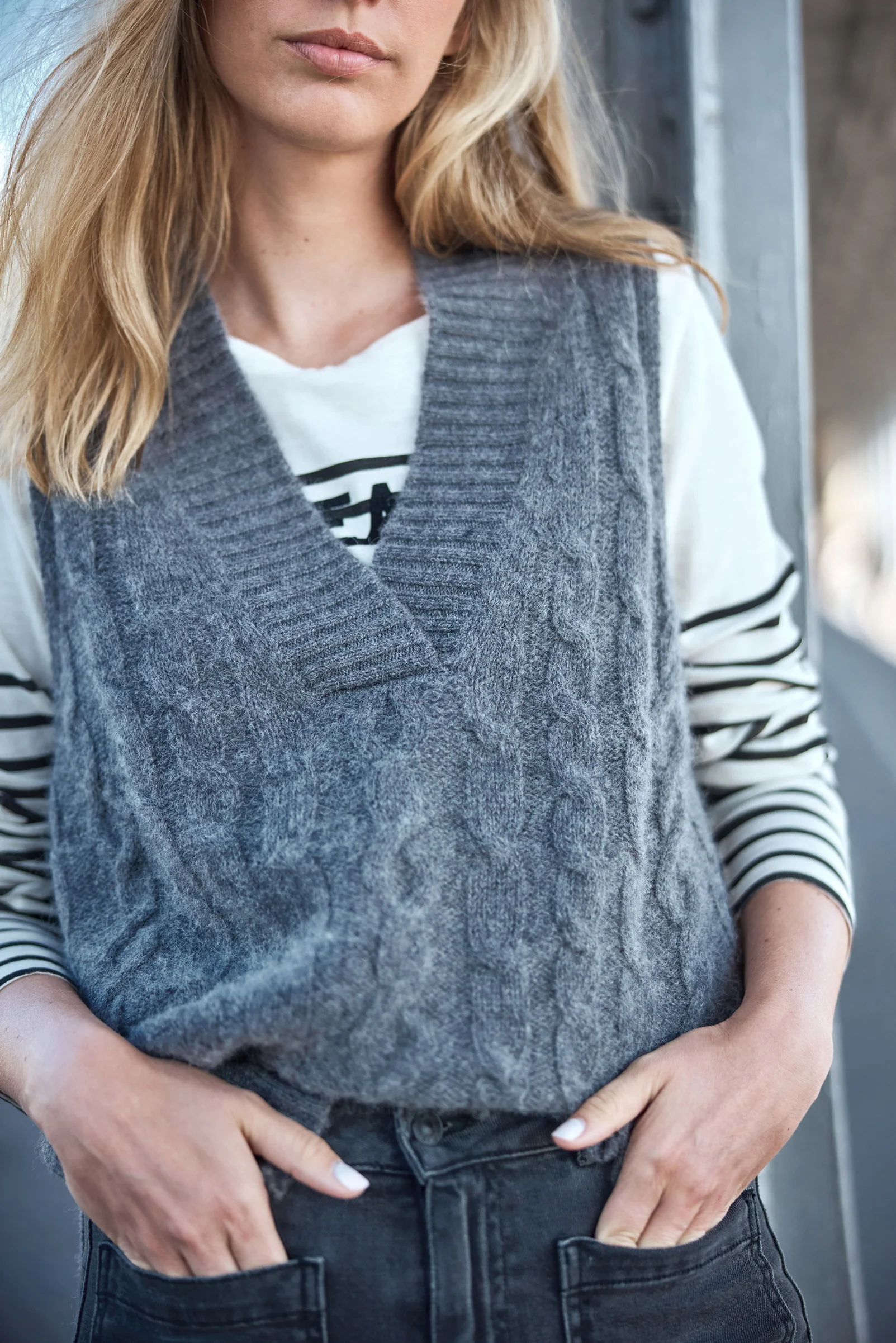 Pull Sans Manche Torsade - Image 4